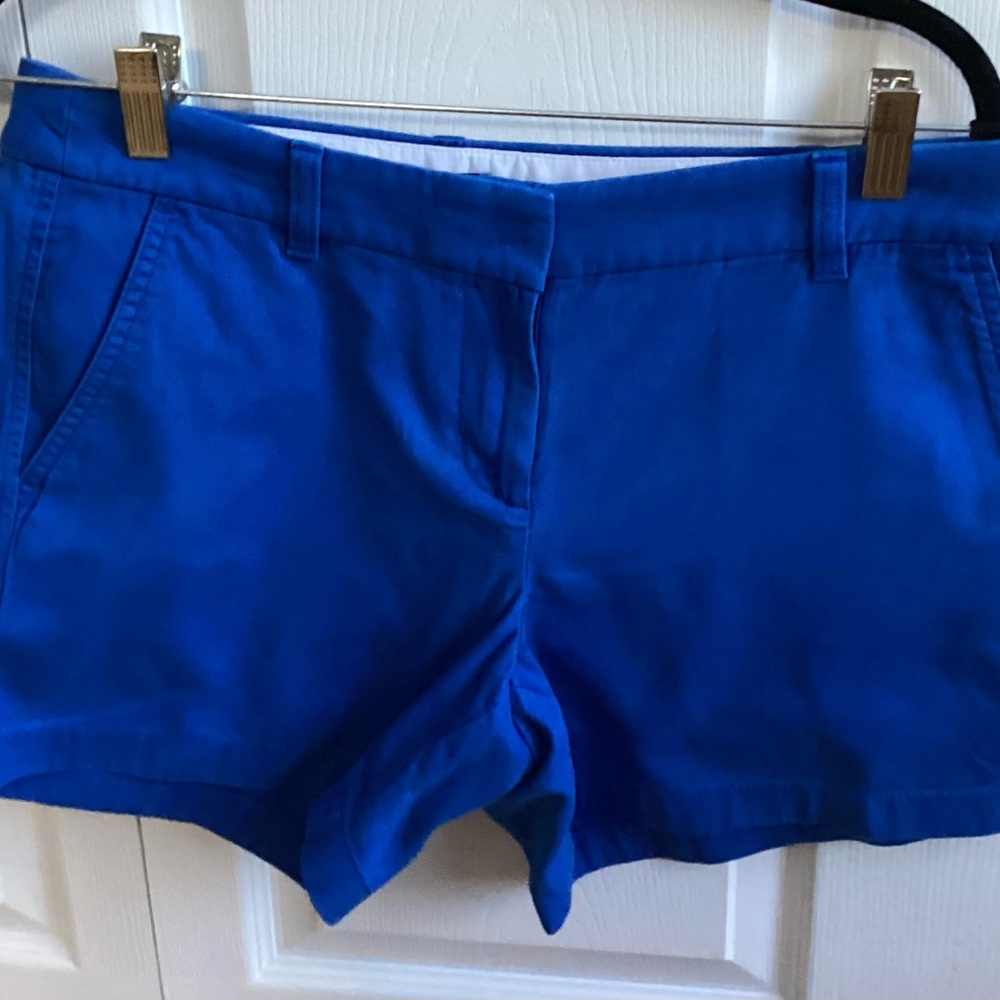 J. Crew  Blue Women's Shorts.  Size 6 Excellent Used Condition. 5” inseam
